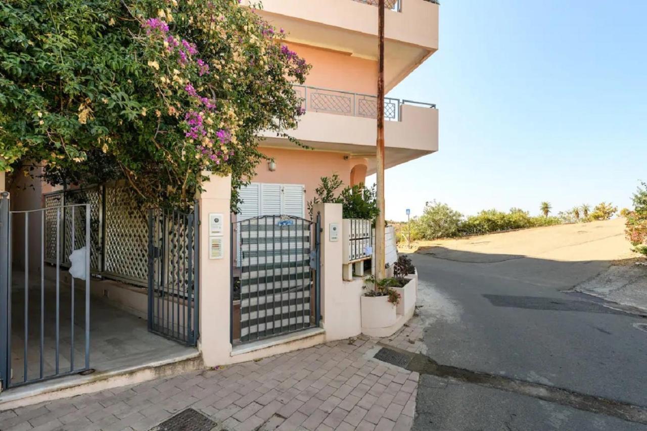 Pan Di Zucchero Apartment Nebida